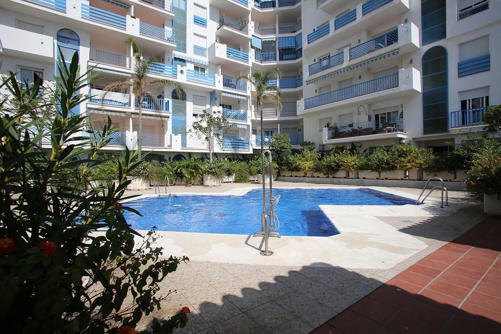 Ferienwohnung Apartamento El Faro Leisure Port Estepona Exterior foto